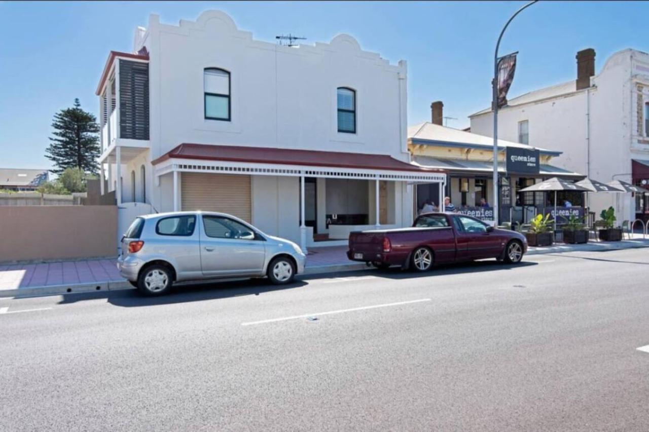 Lovely Beachside Largs Bay Unit - Free Wine Apartment Exterior photo